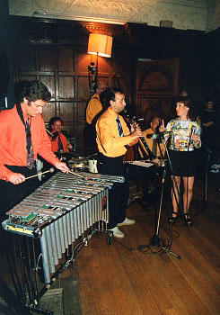 Hans Ling (vibraphone), Tommy L&ouml;bel (clarinet), and Jenny L&ouml;bel (vocals).