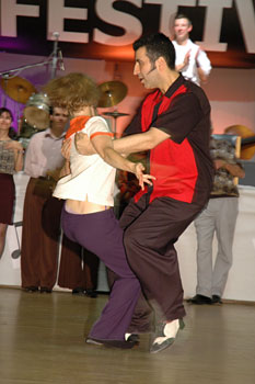 Simon & Taina