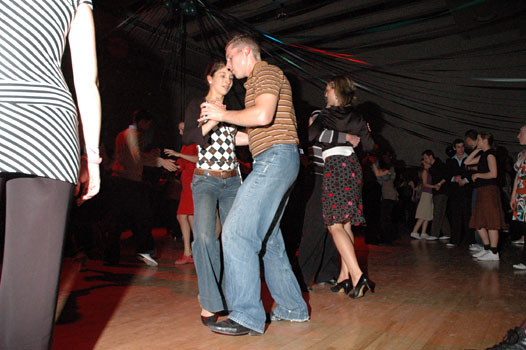 Dancing�